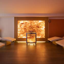 Couples treatment rooms, sauna, hot tub, steam room, Turkish bath