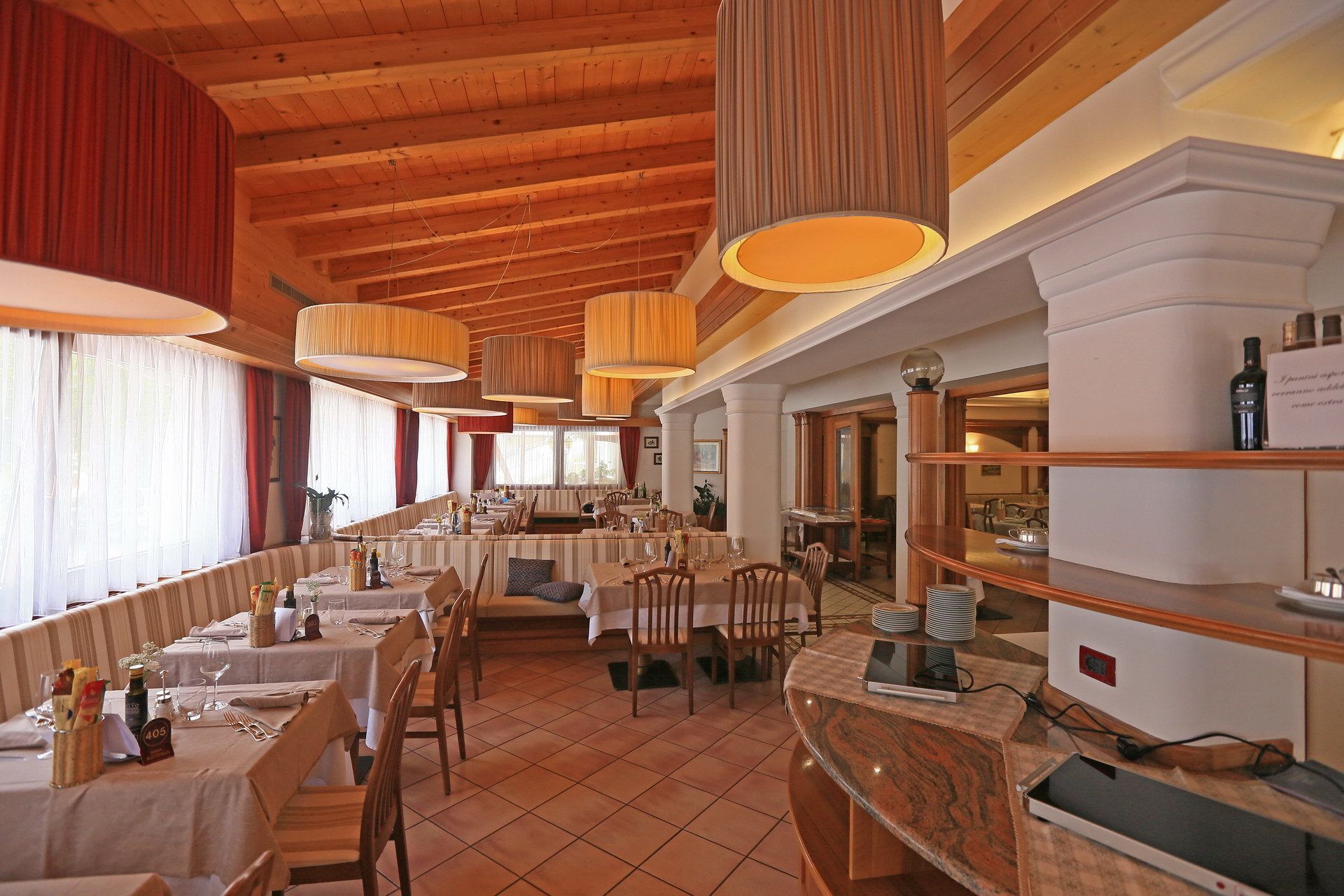 restaurant