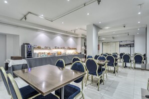 Breakfast area - Hostal Abrevadero (Barcelona)