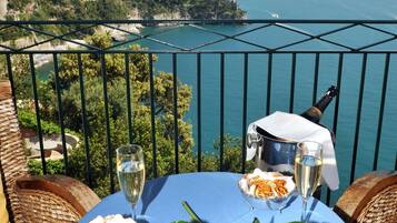 Junior-Suite, Balkon, Meerblick (Double) | Terrasse/Patio