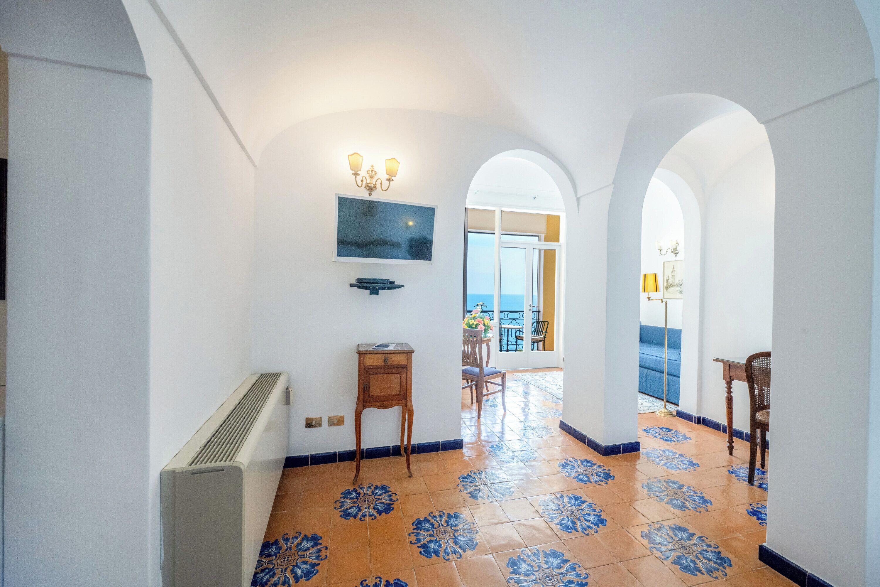 deluxe suite, balcony, sea view | 1 bedroom, frette italian sheets, premium bedding, select comfort beds