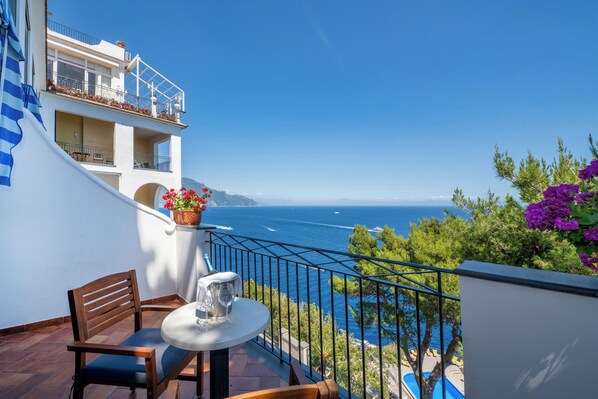 Standard dubbelrum - balkong - havsutsikt | Balkong