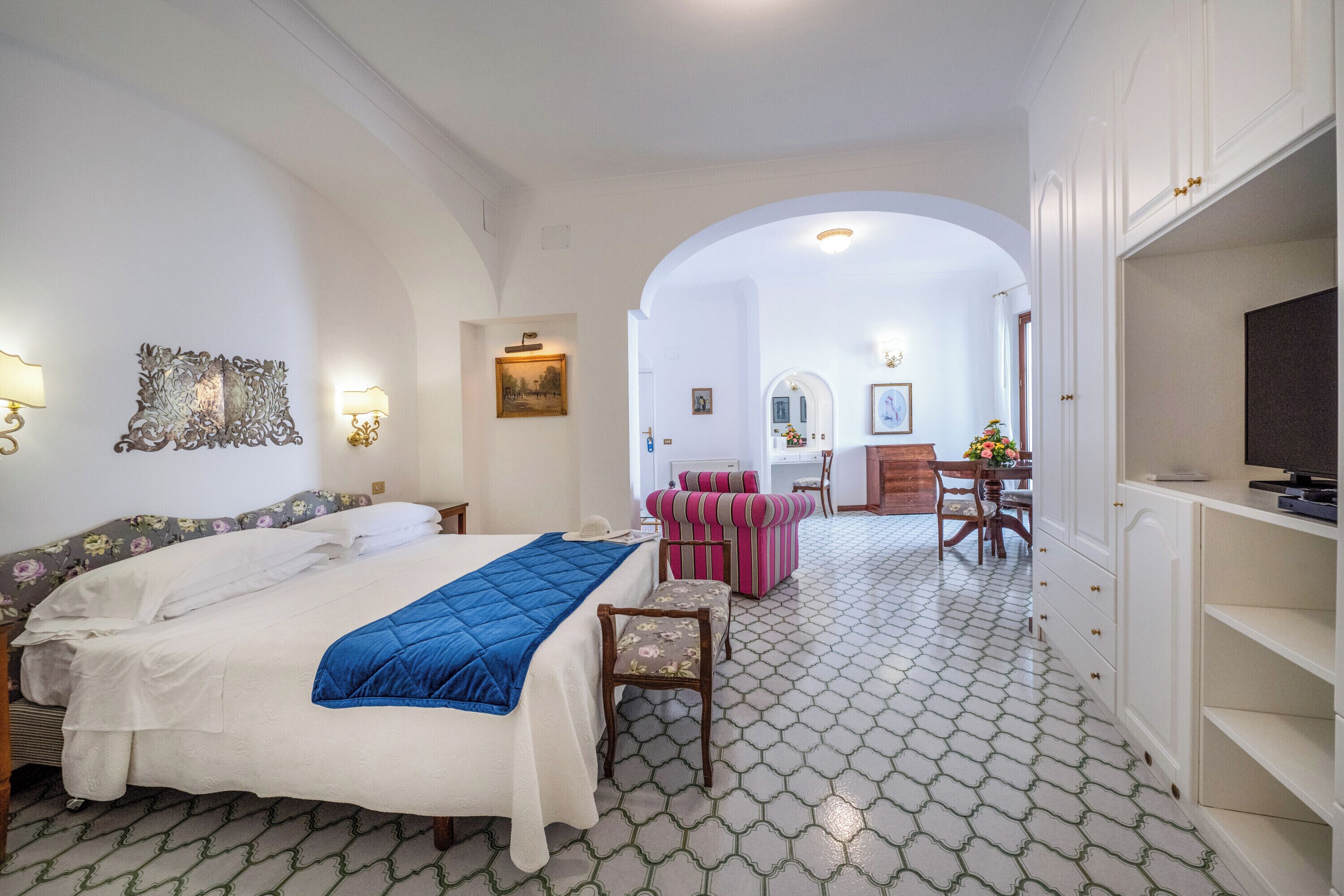 Deluxe Suite, Balcony, Sea View | 1 bedroom, Frette Italian sheets, premium bedding, Select Comfort beds