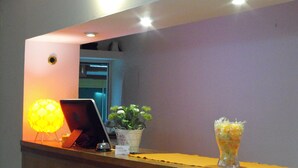 Reception - Hostal Santa Catalina (Seville)