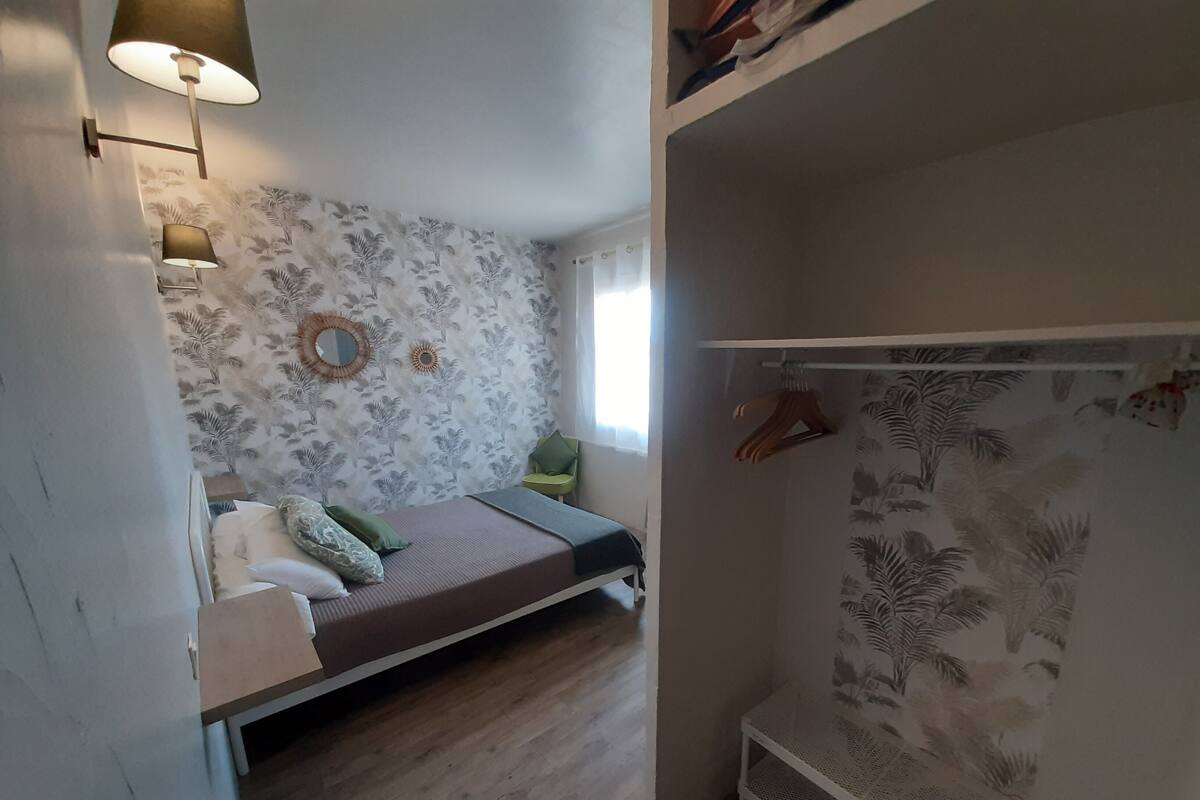 Standard Double Room | Individually decorated, individually furnished, desk, laptop workspace