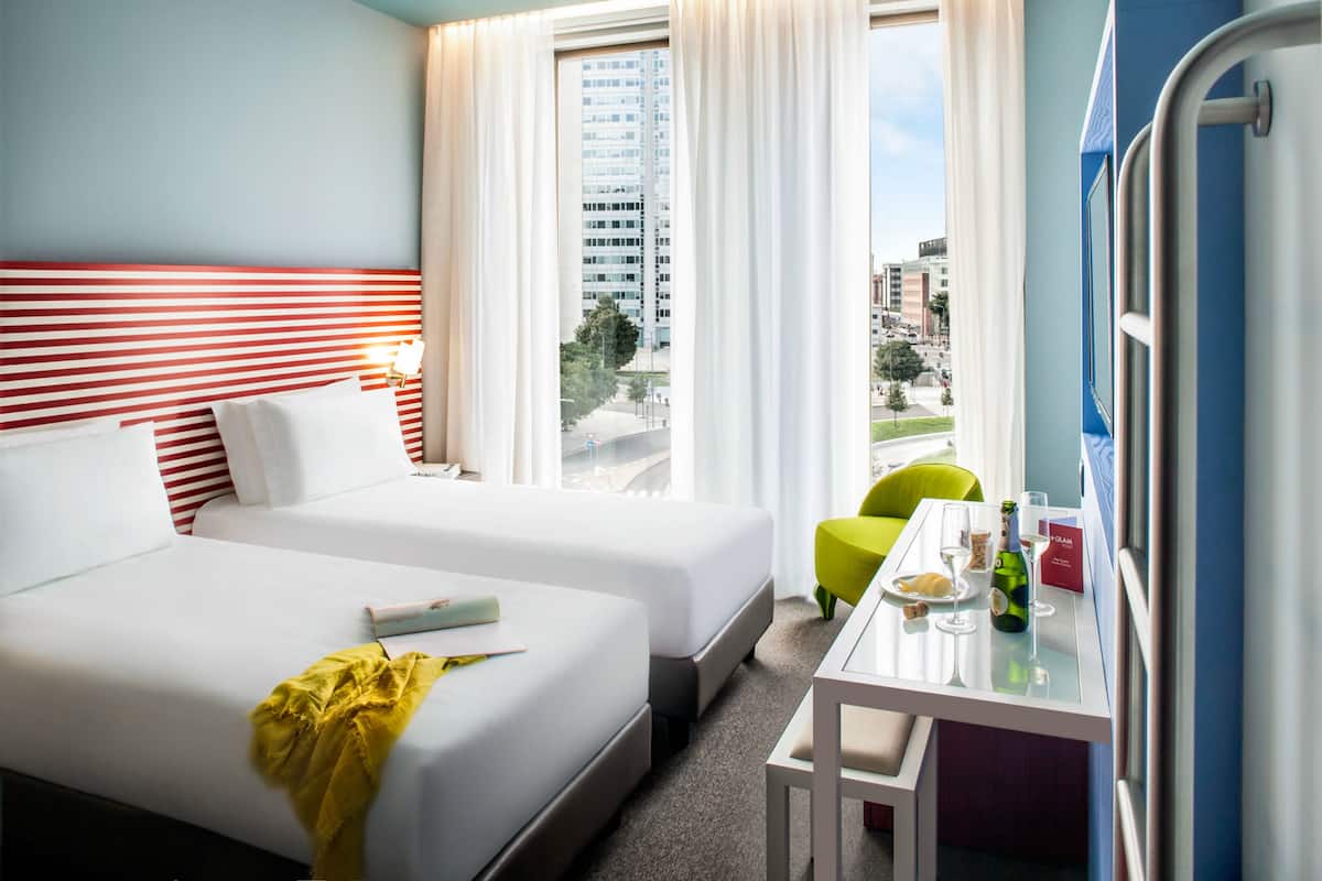 Standard Twin Room, 2 Single Beds | 1 bedroom, down duvets, minibar, in-room safe