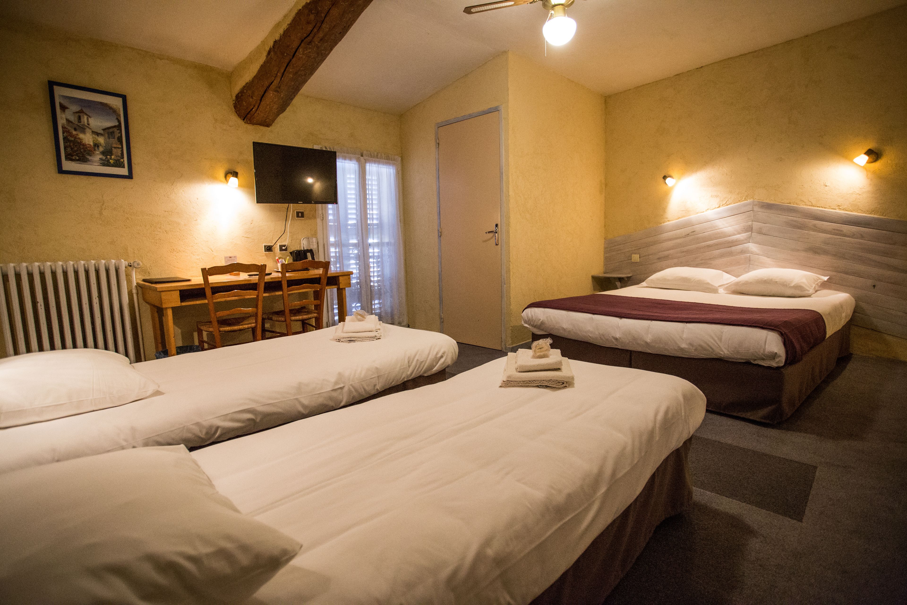 desk, soundproofing, cots/infant beds, free wifi