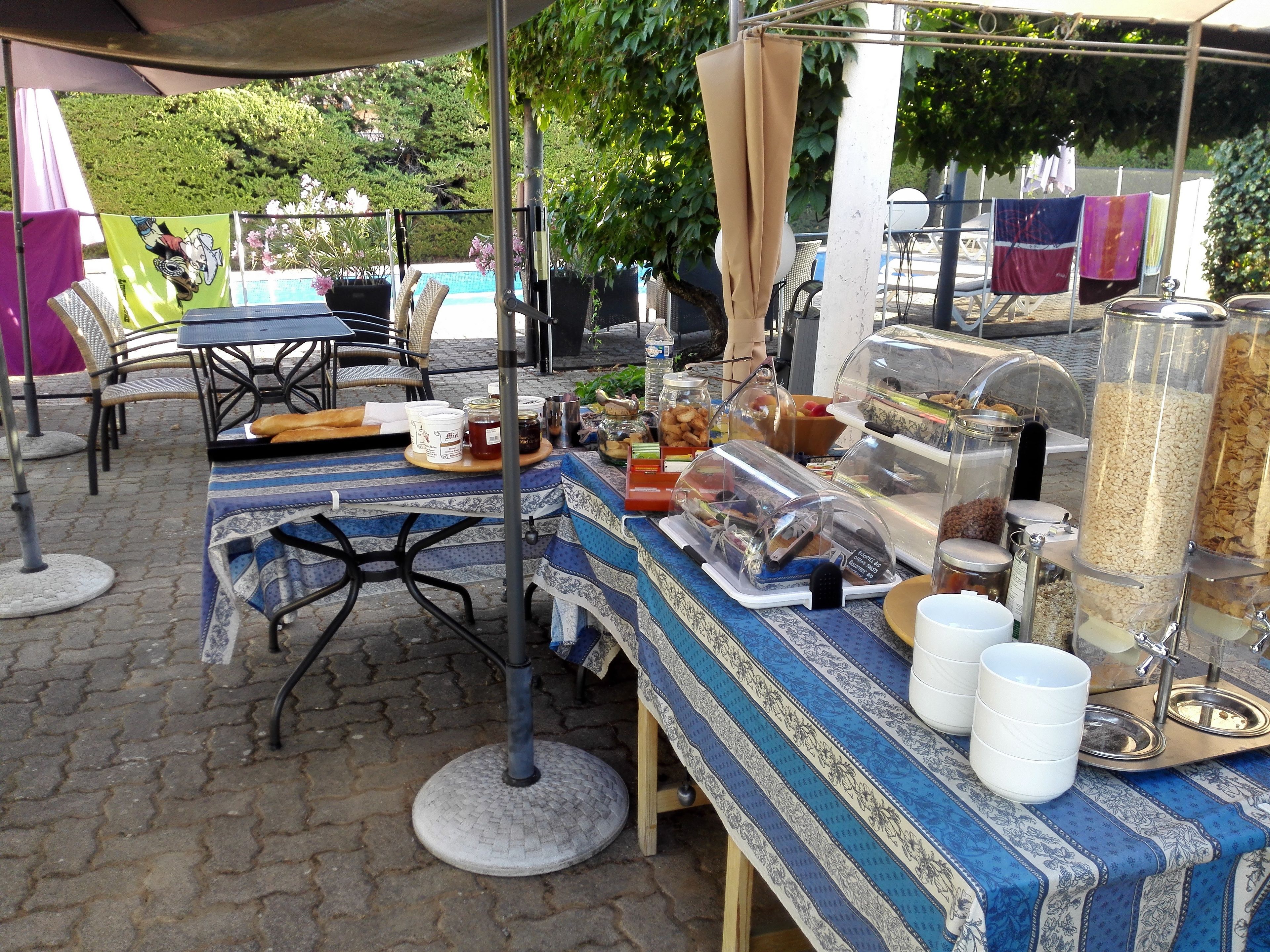 daily buffet breakfast (eur 13.50 per person)