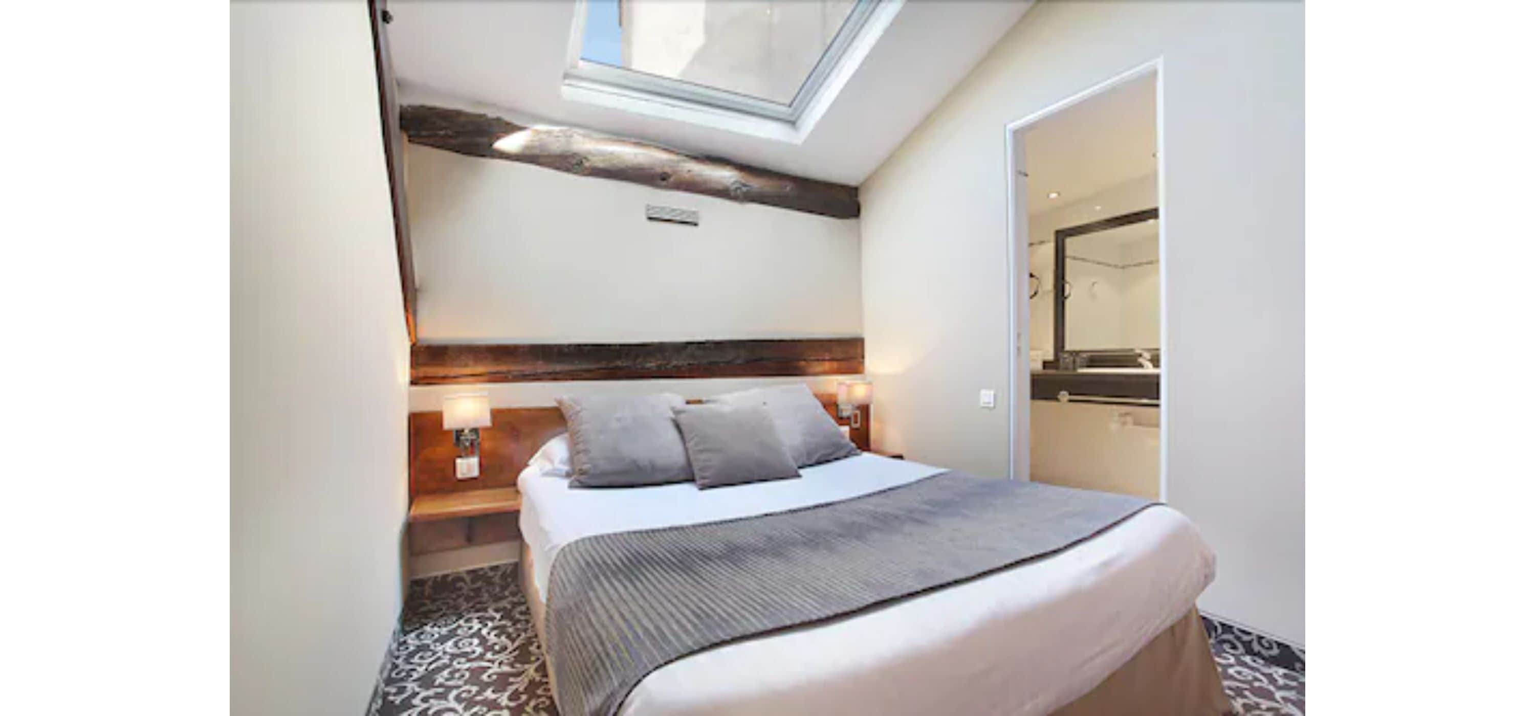 Minibar, insonorización, wifi gratis y ropa de cama 