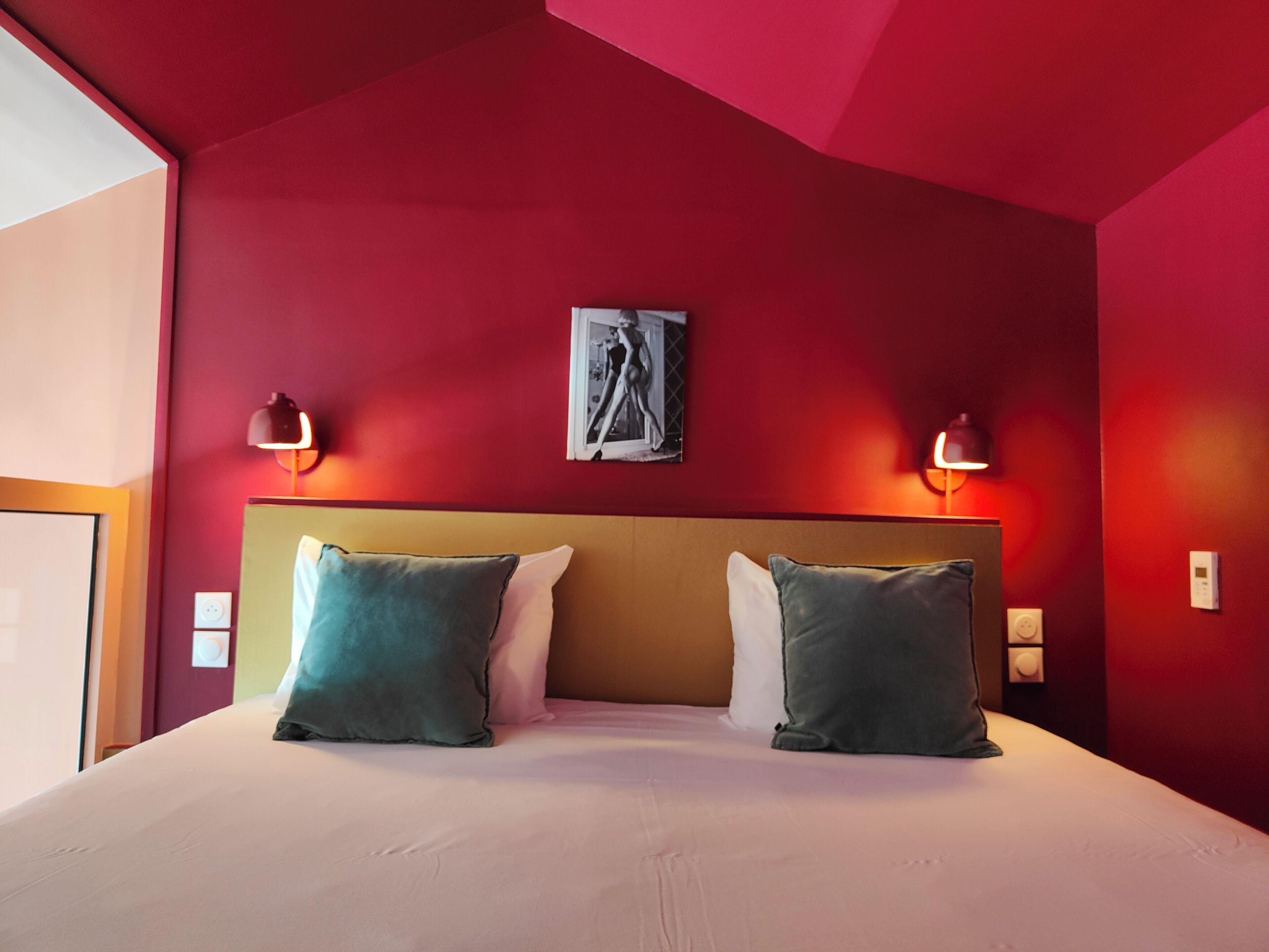 Duplex, sea view | Premium bedding, minibar, in-room safe, iron/ironing board
