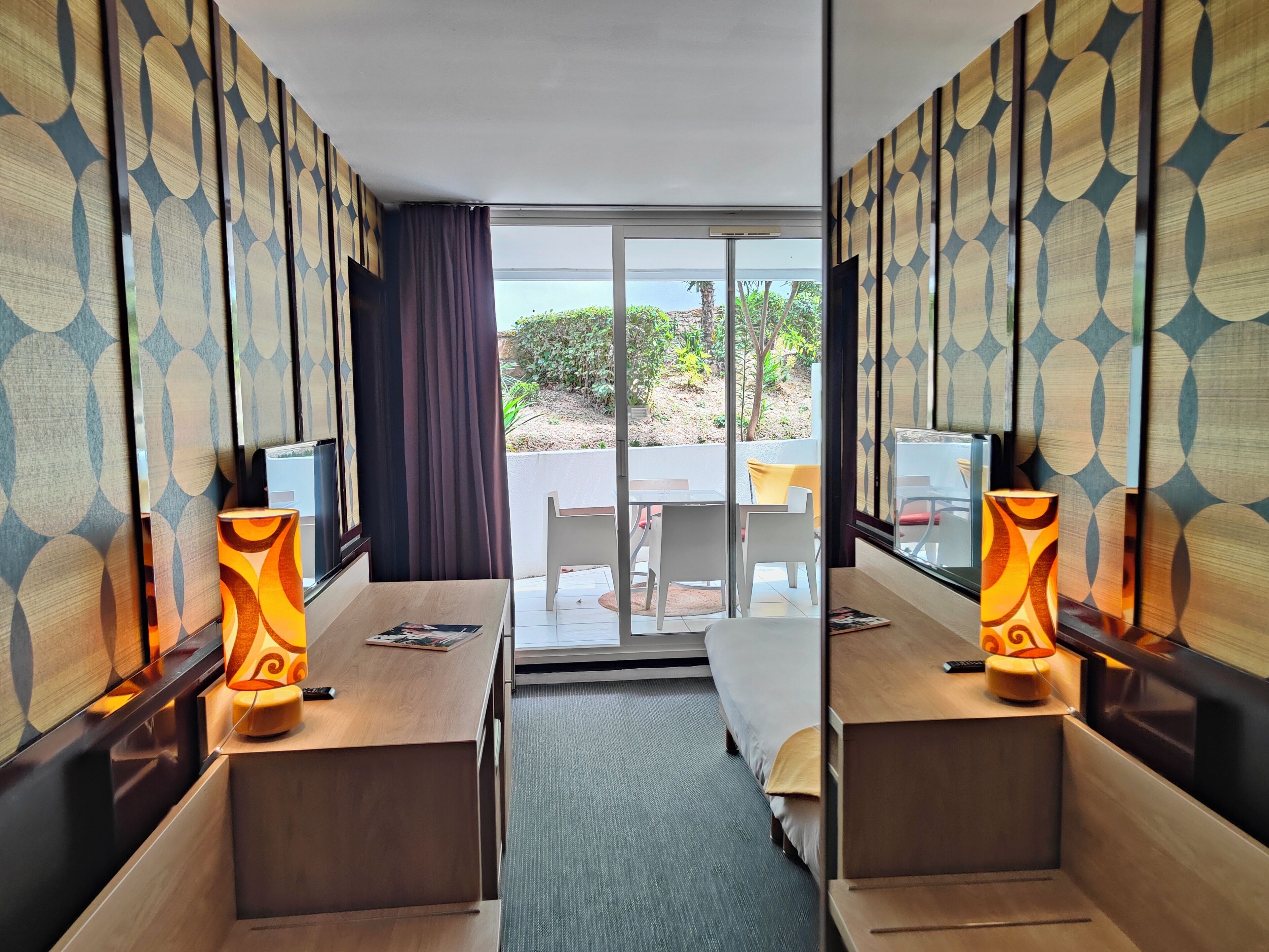 Family Room | Premium bedding, minibar, in-room safe, iron/ironing board (on request)