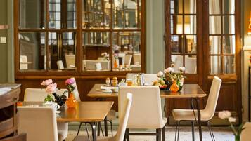 Lunch and dinner served, French cuisine