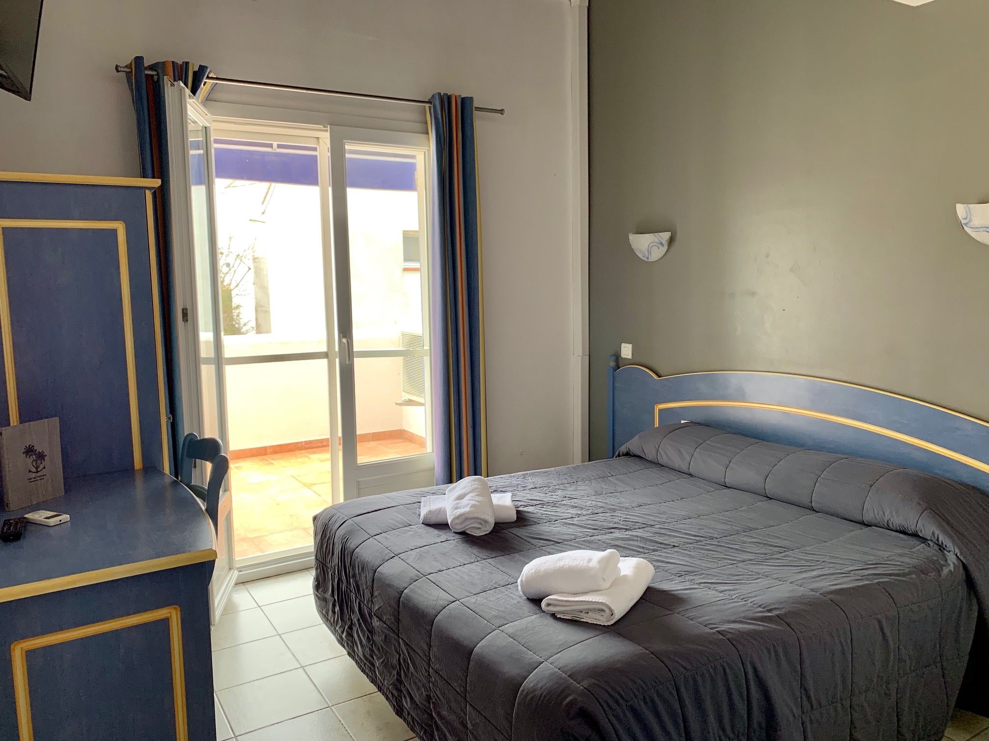 comfort quadruple room, balcony | in-room safe, desk, soundproofing, free wifi