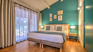 Coffres-forts dans les chambres, bureau