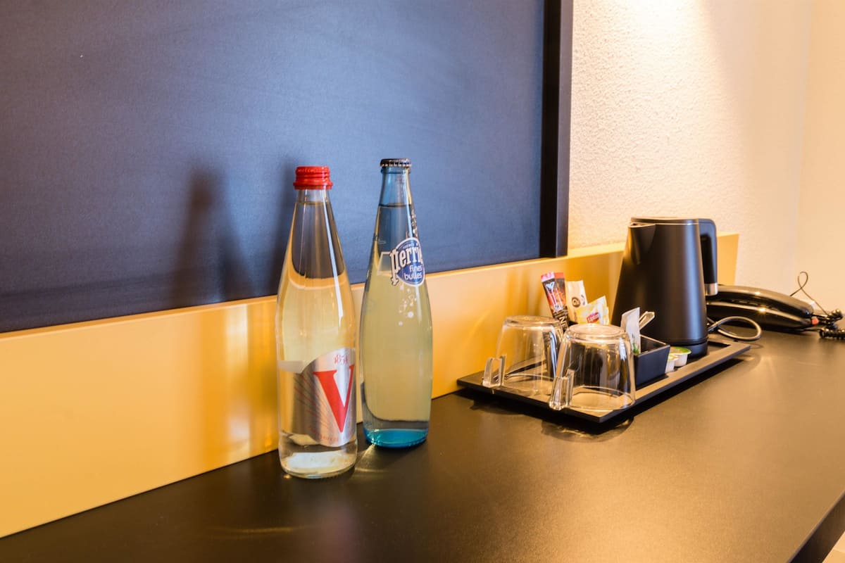 Standard Room, 1 King Bed, Non Smoking (Twin bed on request) | Coffee and/or coffee maker
