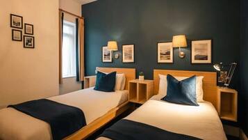 Premium bedding, in-room safe, desk, iron/ironing board