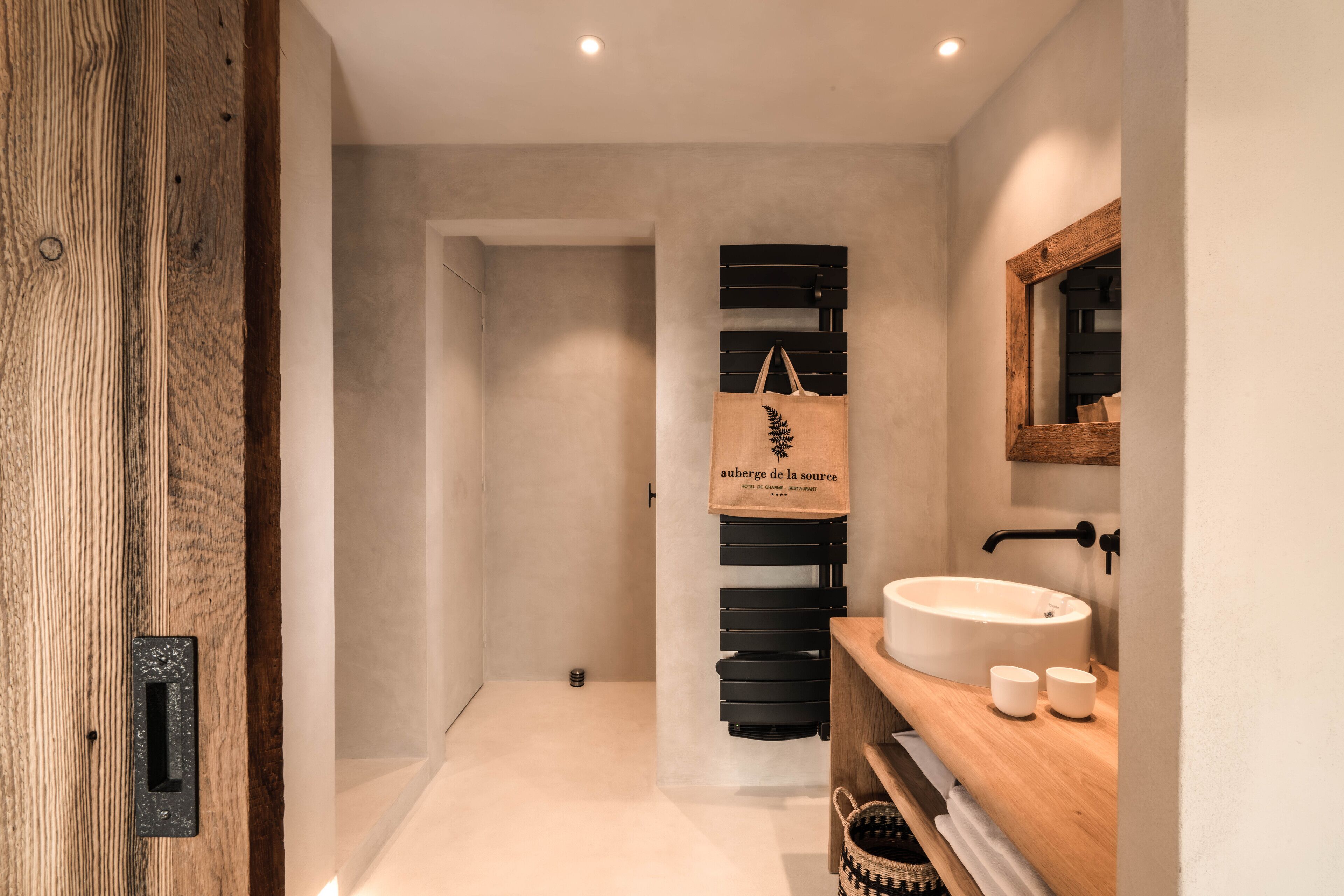 superior double or twin room (charme) | bathroom | free toiletries, hair dryer, bathrobes, slippers