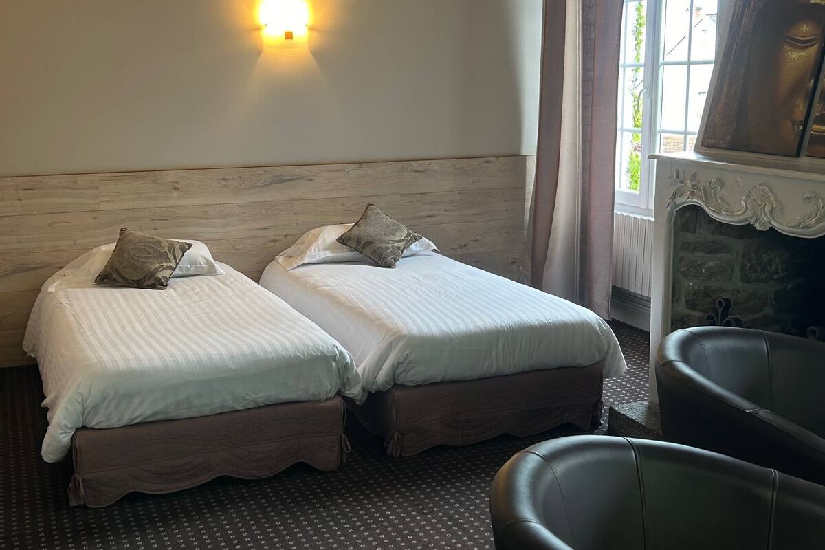 コンフォート ツインルーム | WiFi (無料)