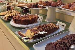 Petit-déjeuner buffet compris tous les jours