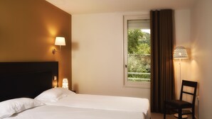 Room - L'Esplan (Saint-Paul-Trois-Chateaux)