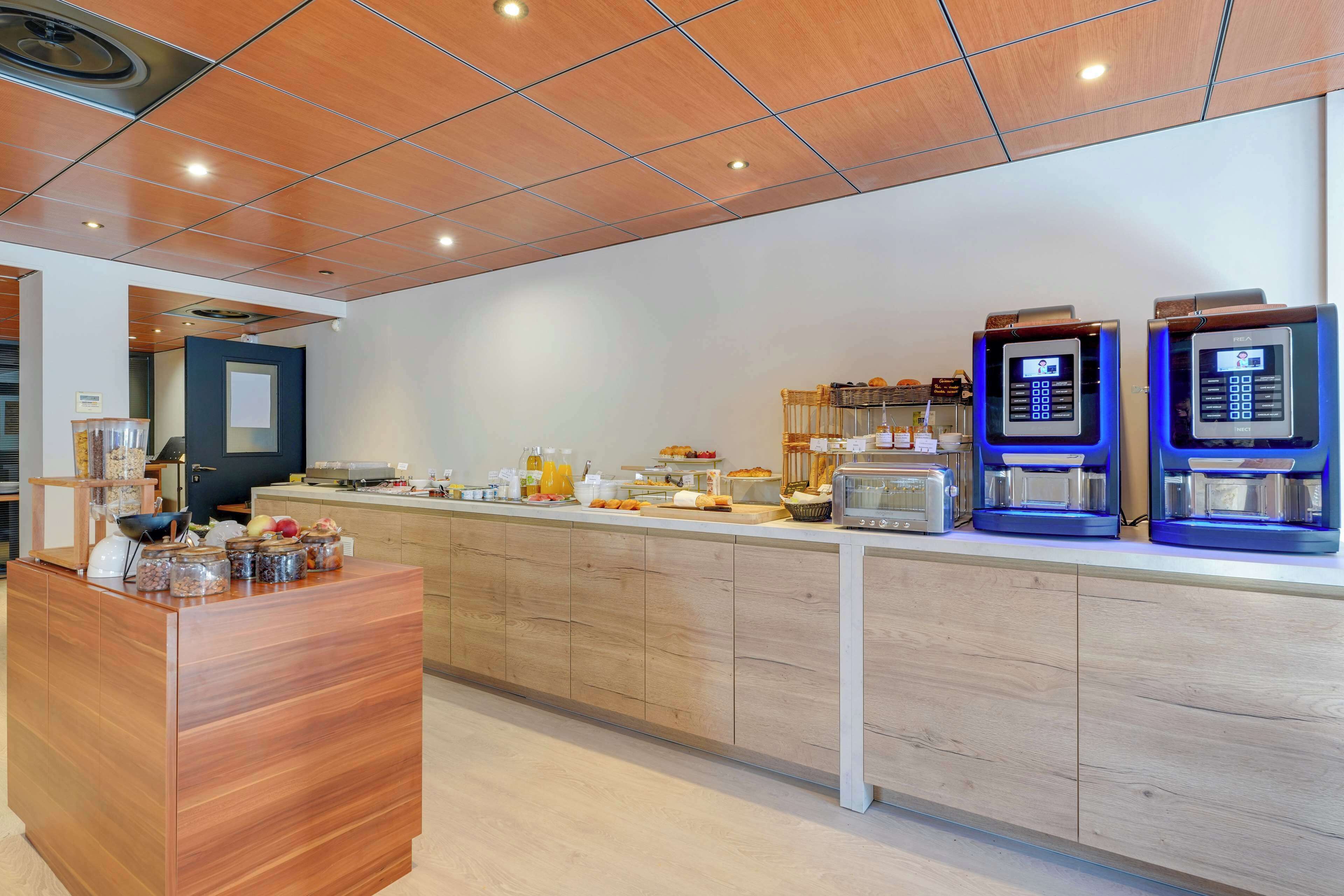 daily buffet breakfast (eur 17 per person)