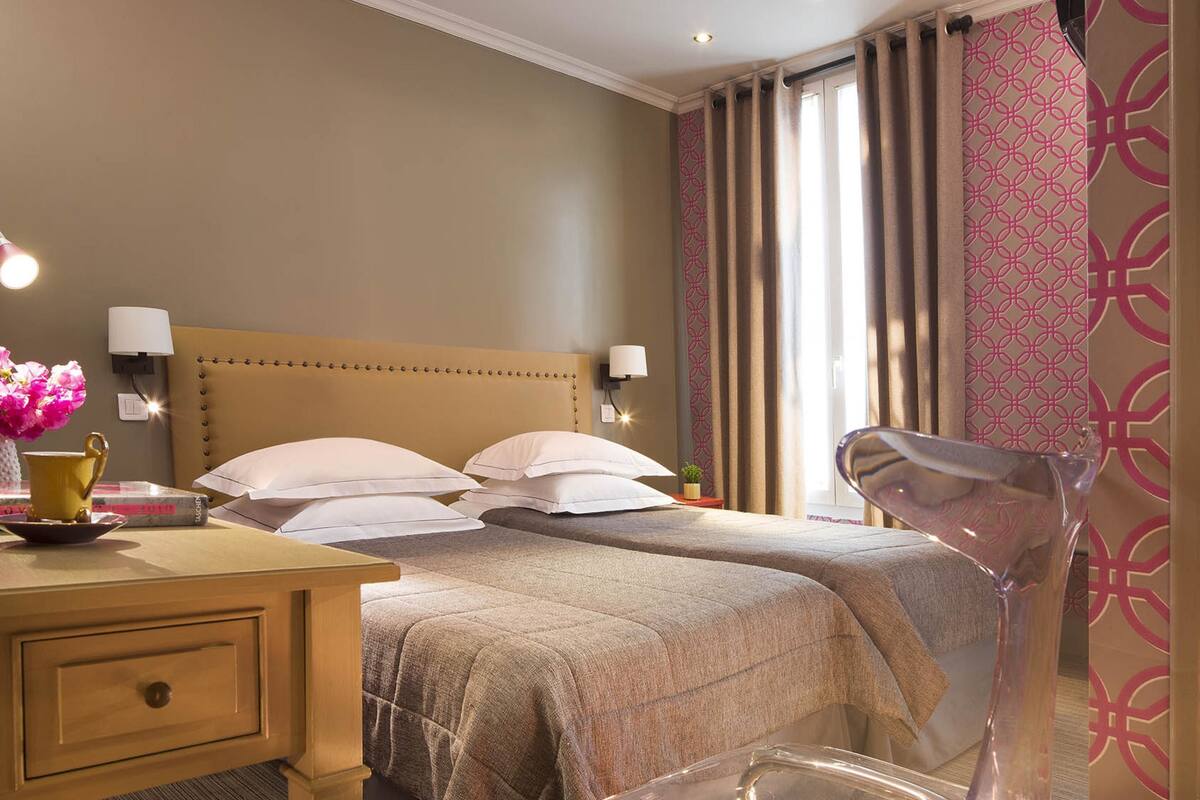 Phòng, phòng thông nhau | Bộ đồ giường cao cấp, minibar, két bảo mật tại phòng, bàn 