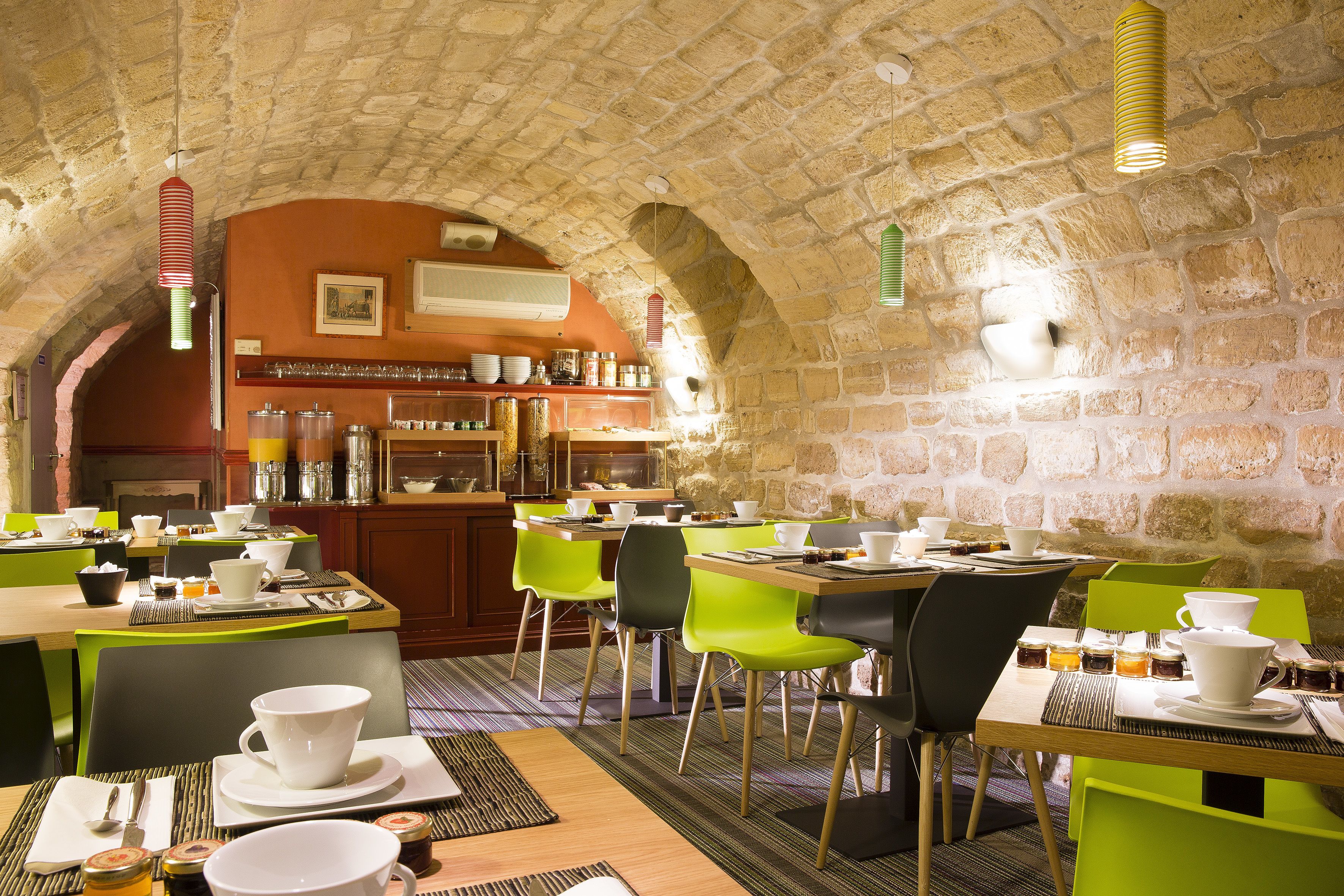 daily buffet breakfast (eur 14.00 per person)