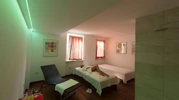 Sauna, body treatments, body wraps, body scrubs, facials