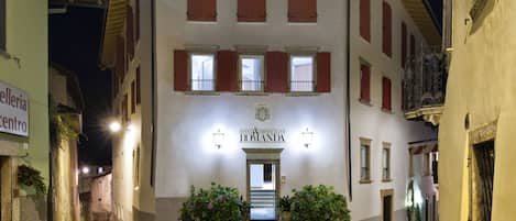 Front of property - evening/night