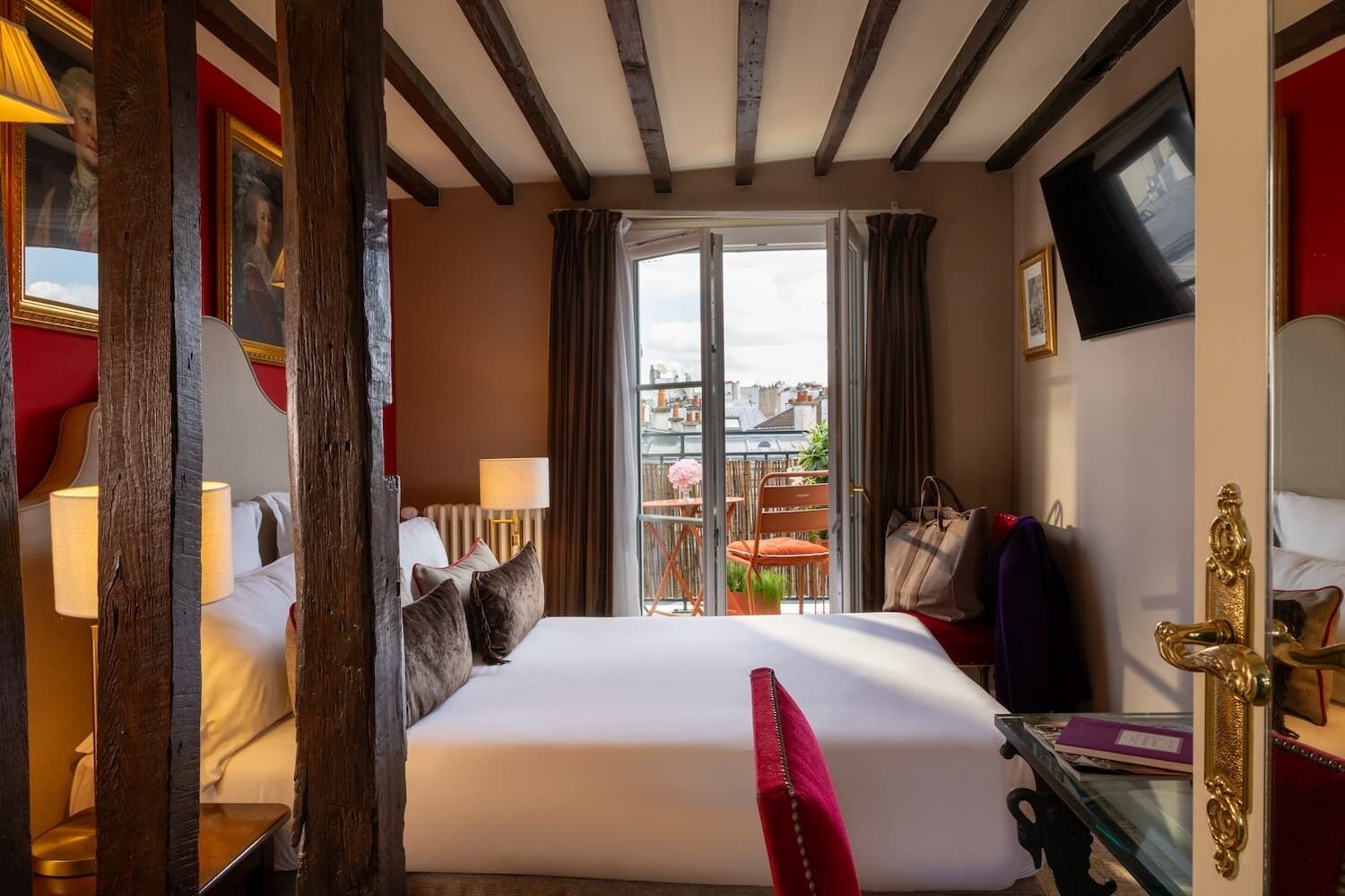 Classic Double Room, Terrace | In-room safe, desk, blackout drapes, iron/ironing board