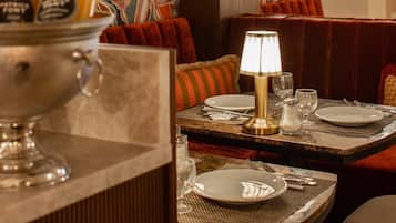 Daily buffet breakfast for a fee