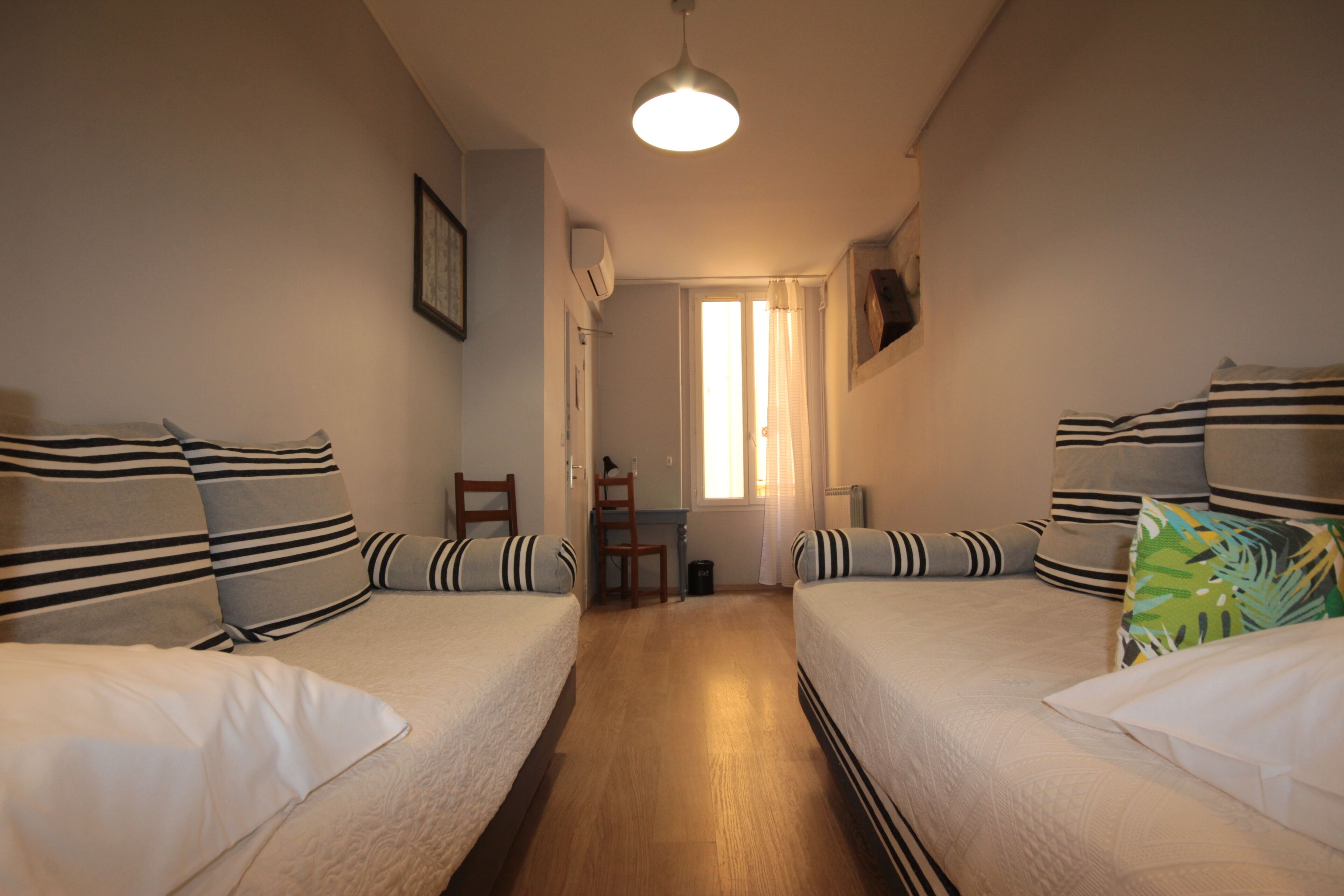 Photo - Hôtel Des Arts, Artisanal et Indépendant