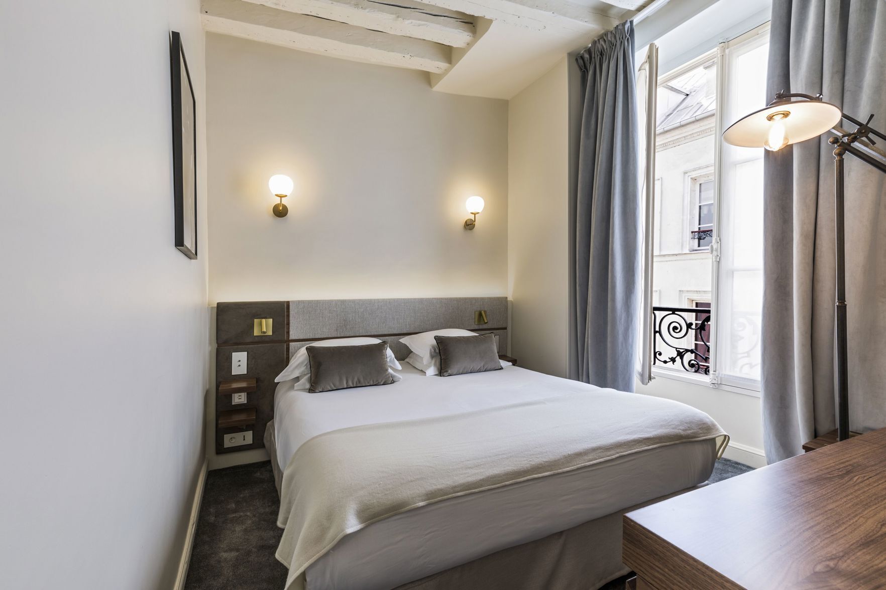 Premium bedding, minibar, in-room safe, individually furnished