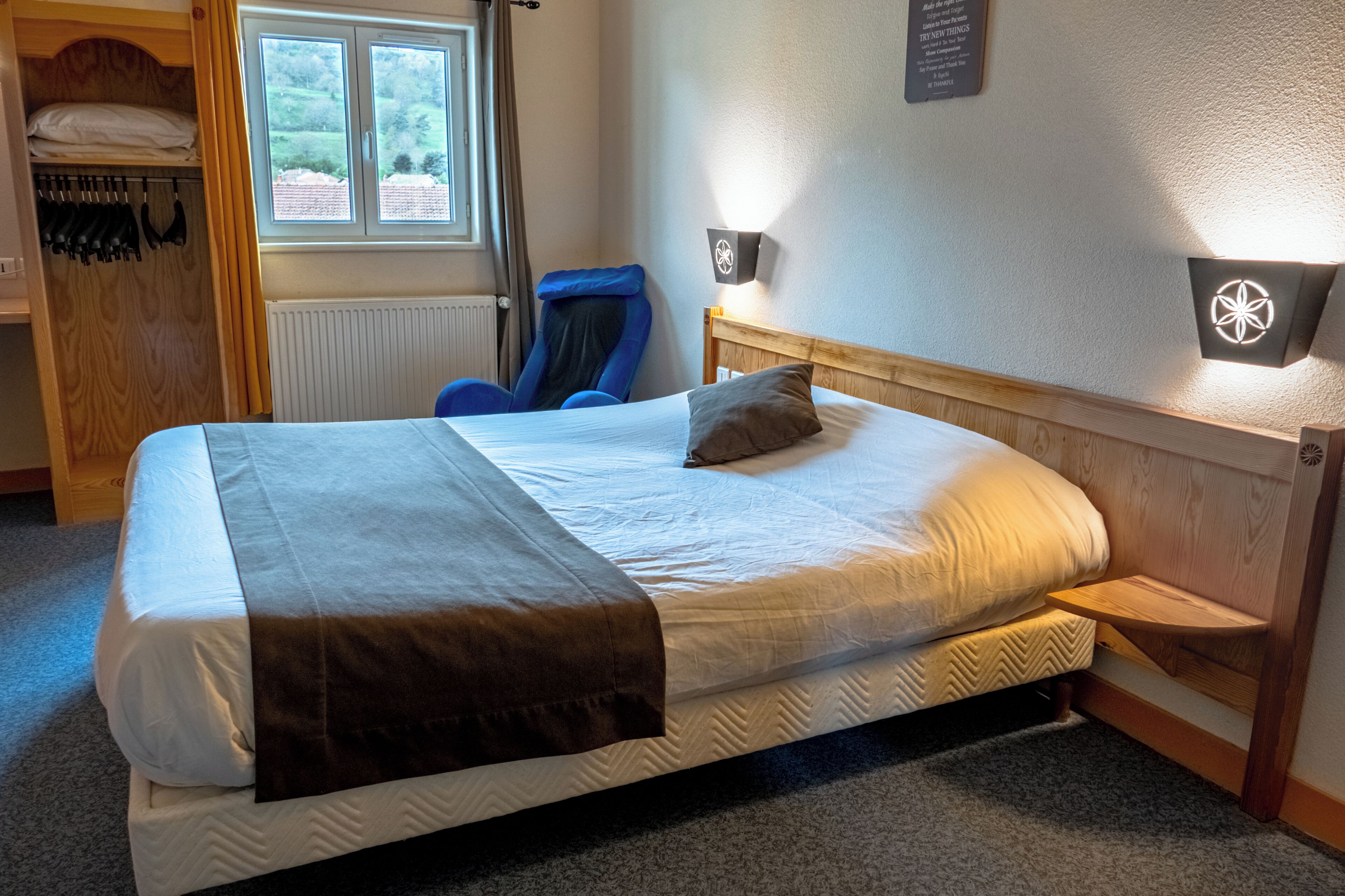 premium bedding, down duvets, select comfort beds, in-room safe