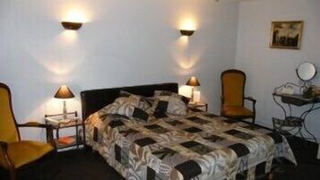 Minibar, in-room safe, soundproofing, free cots/infant beds