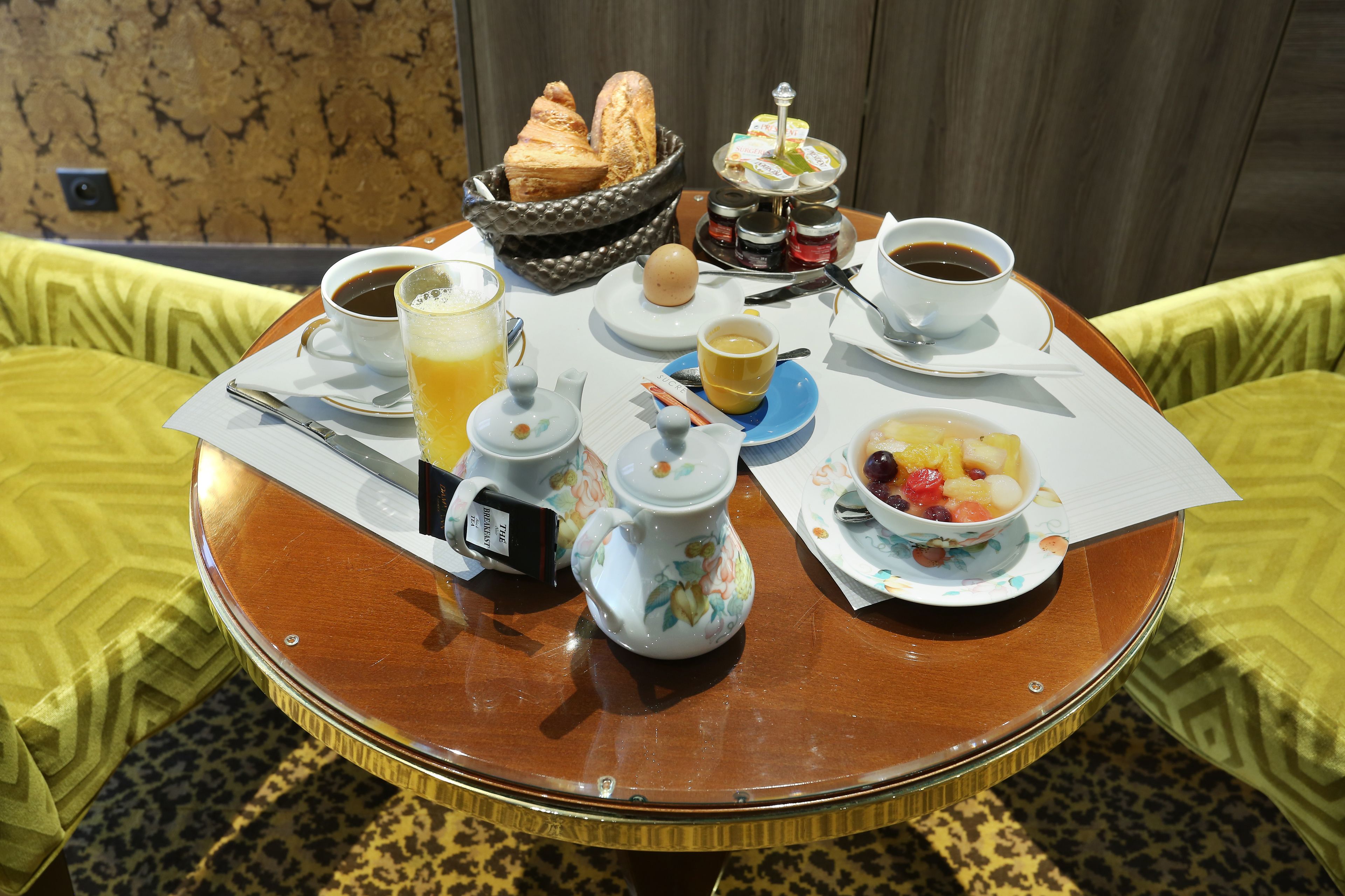 daily continental breakfast for a fee