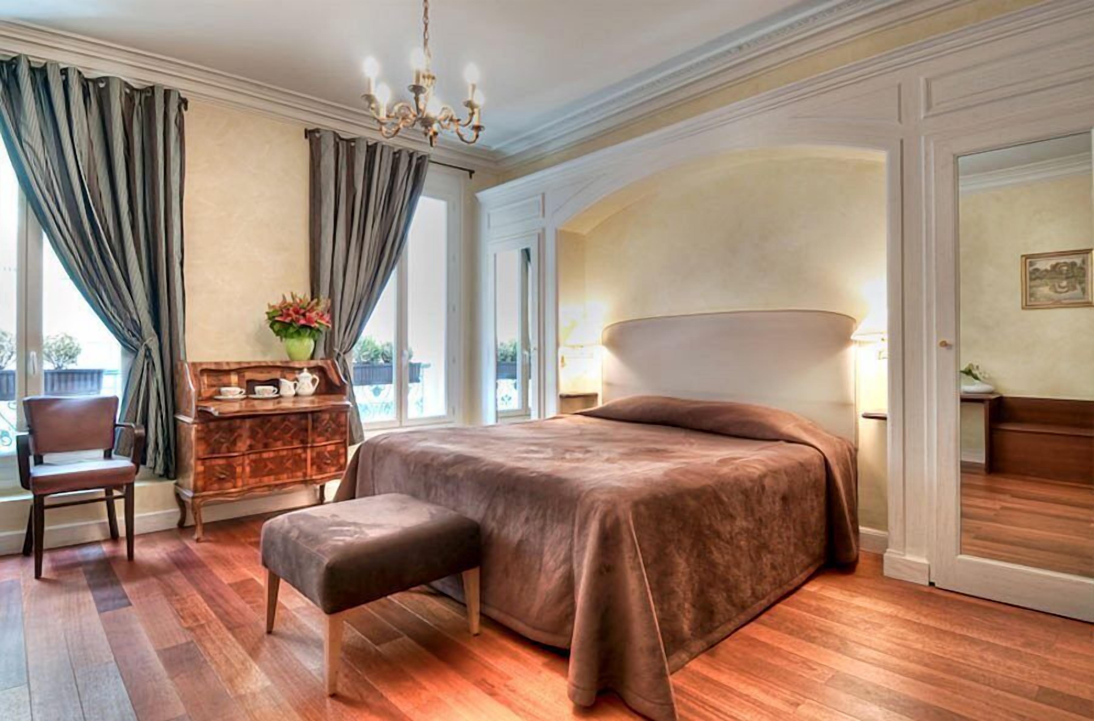 Luxe beddengoed, Select Comfort-bedden, een minibar