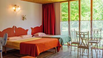 Chambre Quintuple dans le parc