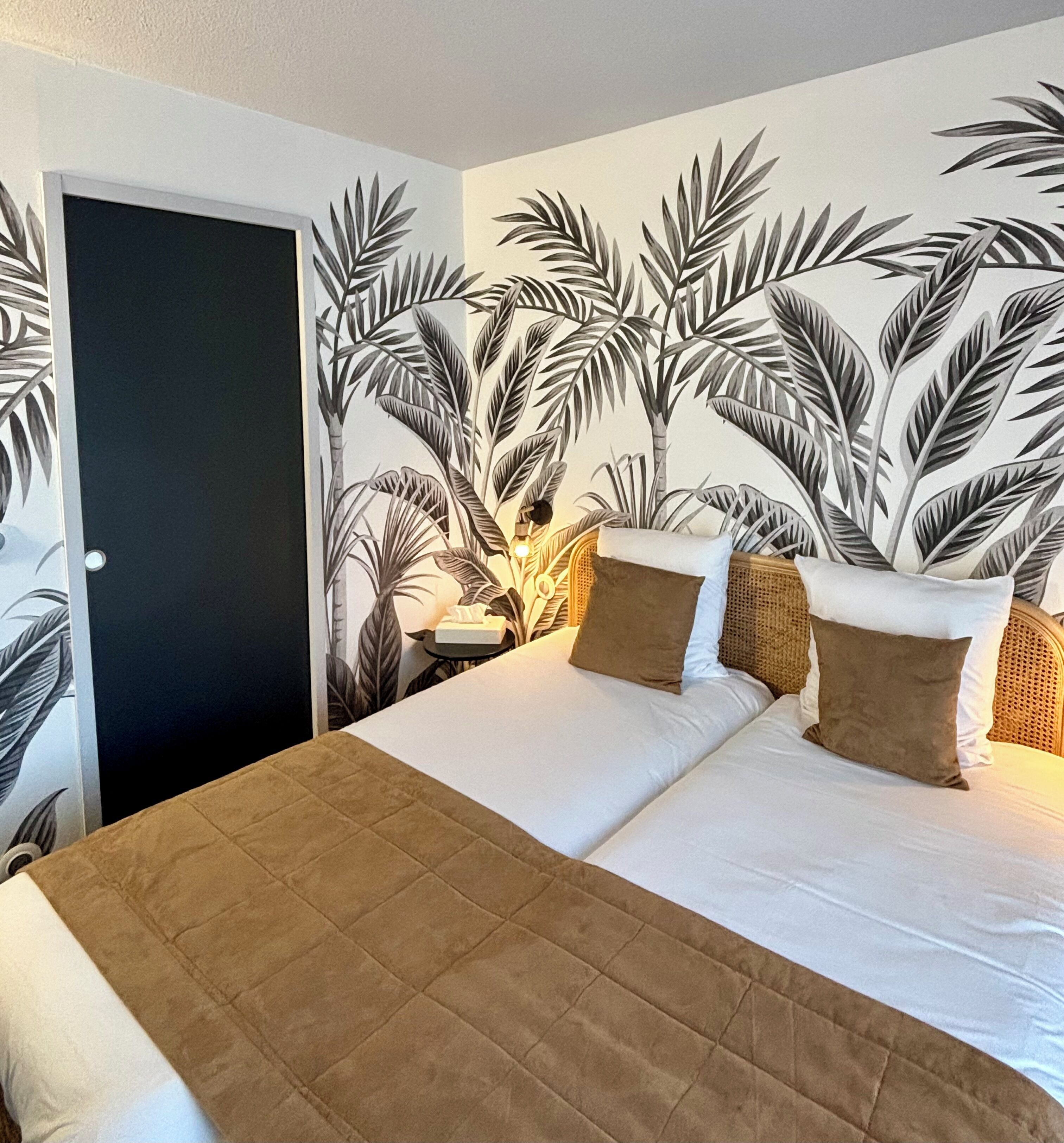 Quarto duplo | Roupas de cama premium, escrivaninha, quartos à prova de som