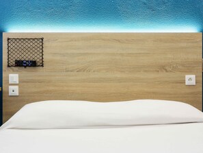 标准房, 1 张双人床 | 办公桌、笔记本电脑工作区、遮光窗帘、隔音