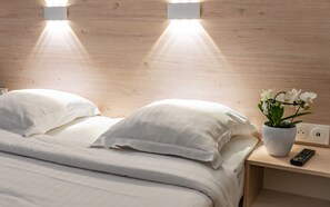 Habitación doble | Escritorio, cortinas blackout, cunas gratuitas y wifi gratis 