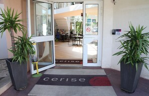 Entrada de la propiedad