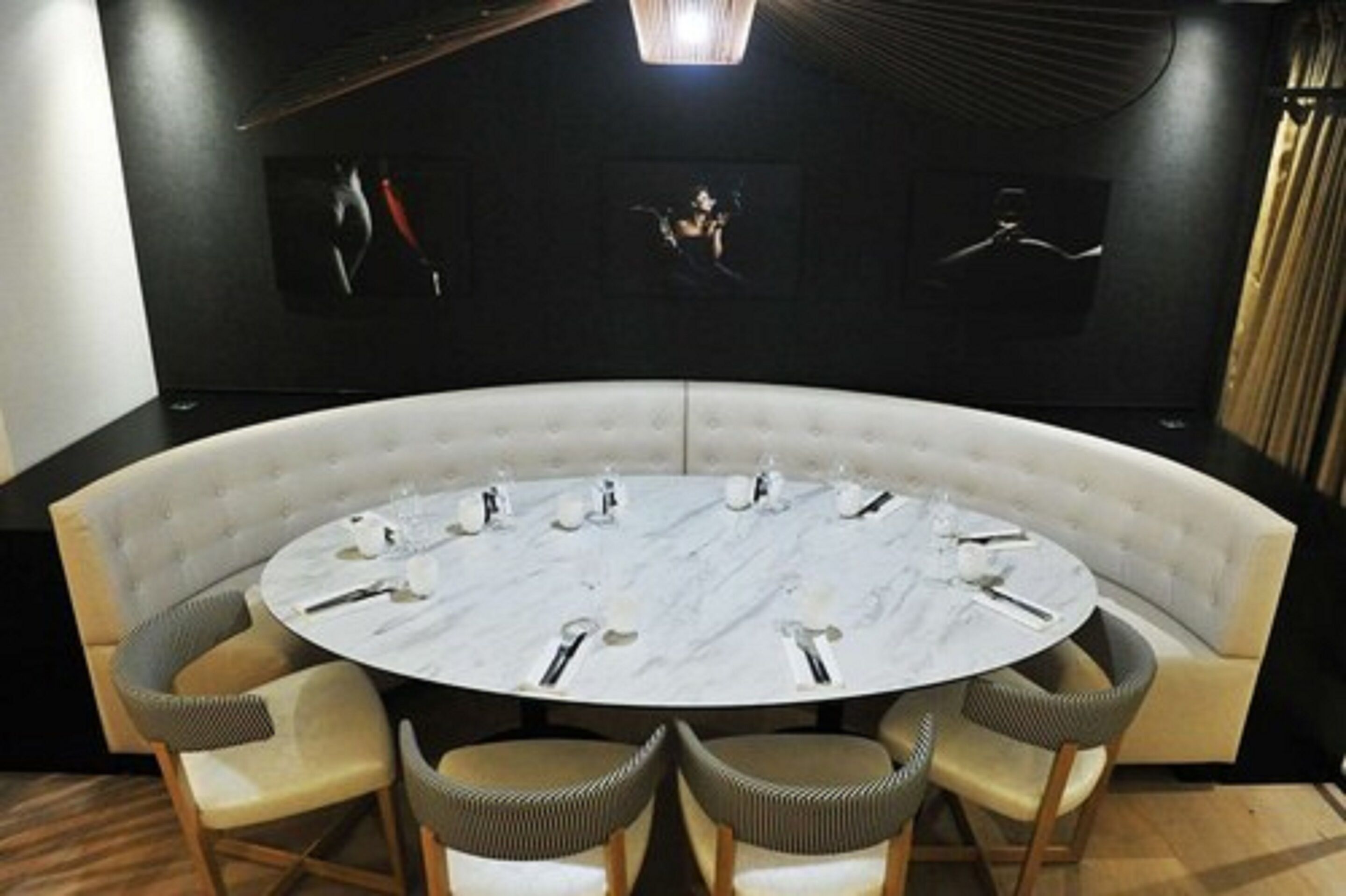 lunch and dinner served, garden views