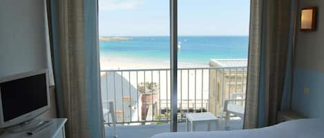 Select-Comfort-Betten, Schreibtisch, Bügeleisen/Bügelbrett