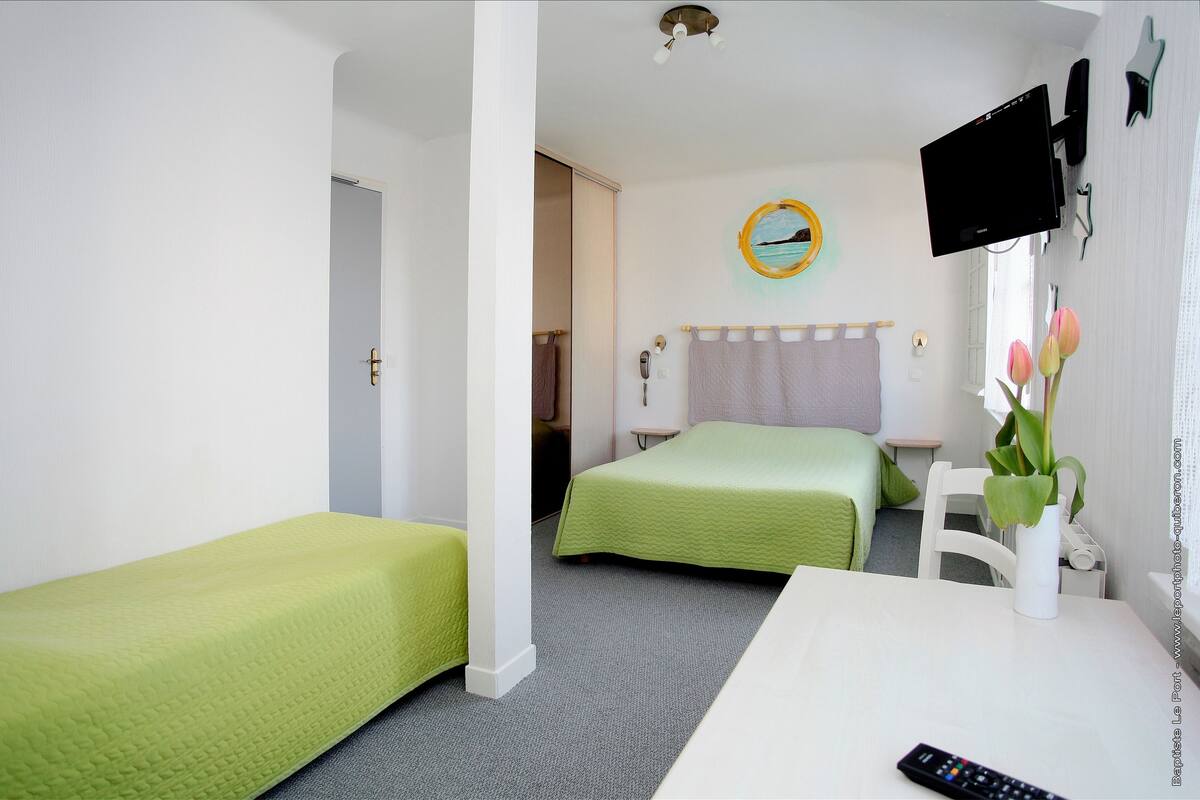 comfort triple room | individually decorated, individually furnished, rollaway beds, free wifi