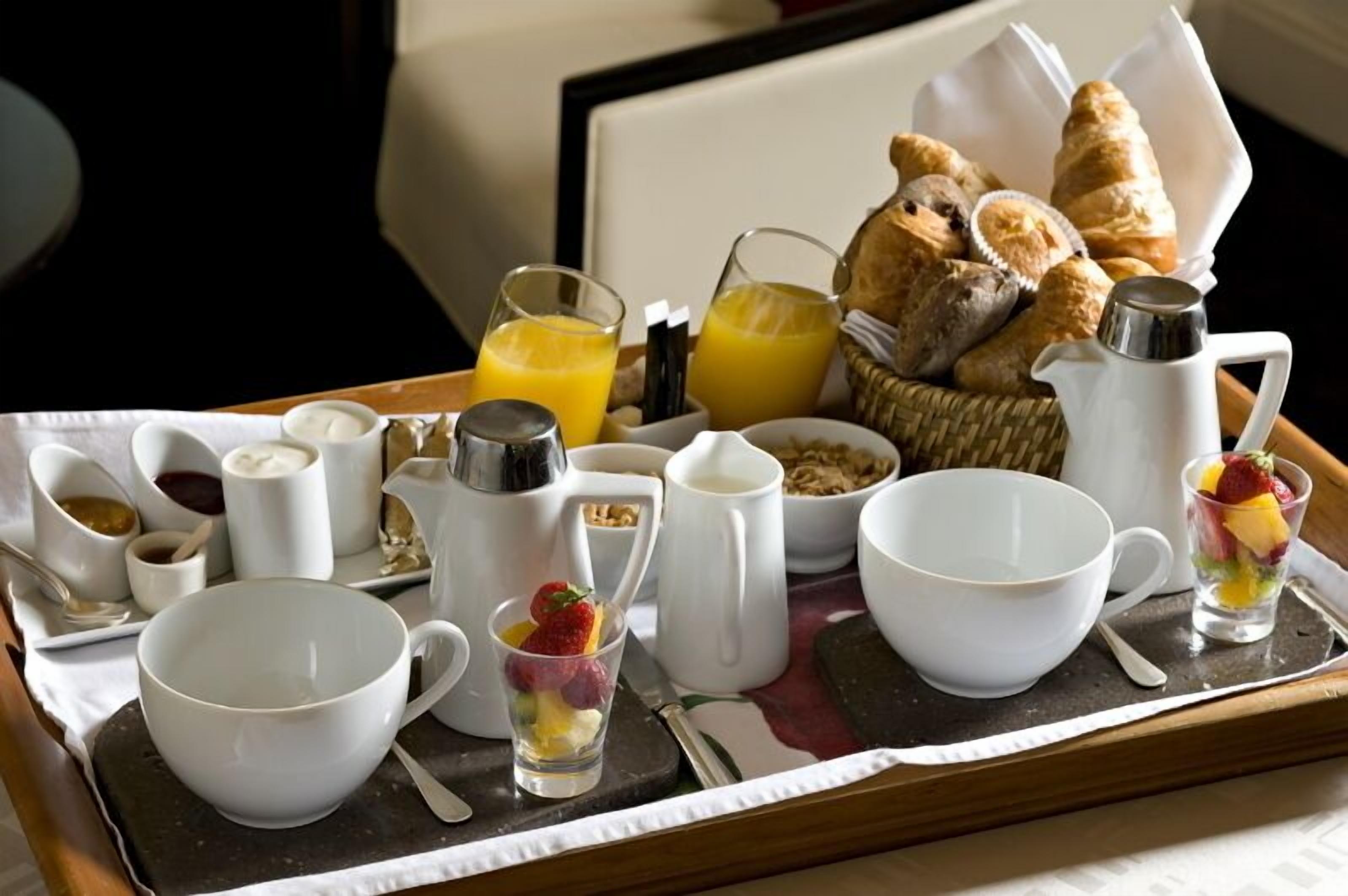 daily buffet breakfast (eur 15 per person)