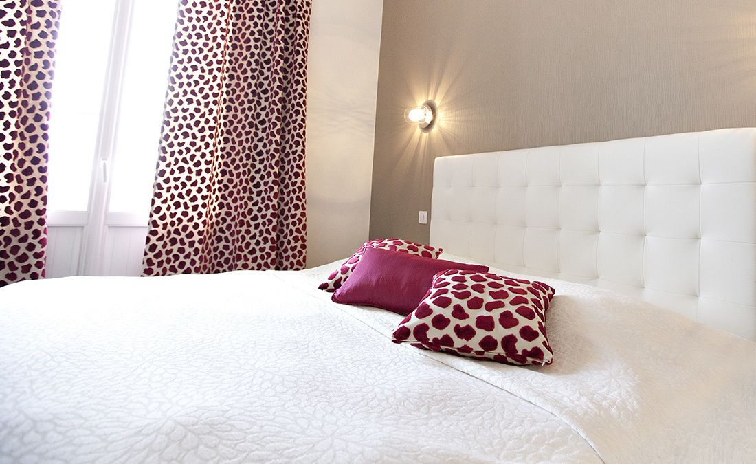 double room (privilege) | individually decorated, individually furnished, desk, blackout curtains