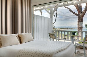 Chambre Familiale, vue mer | Terrasse/Patio