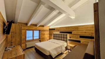 Caja de seguridad en la habitación y escritorio