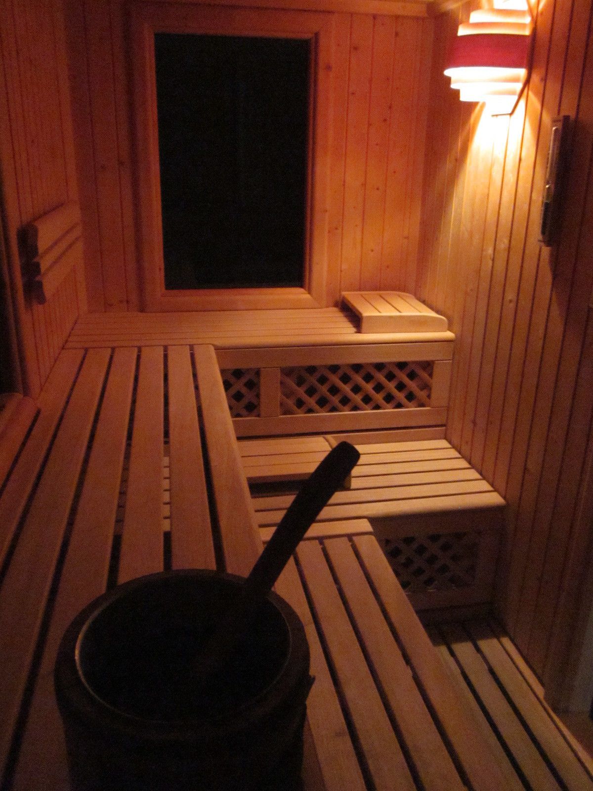 sauna, hot tub, steam room